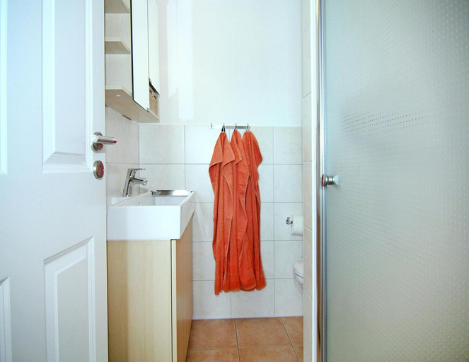 Bathroom 3, Appartementhaus, Zinnowitz, Vorpommern-Greifswald