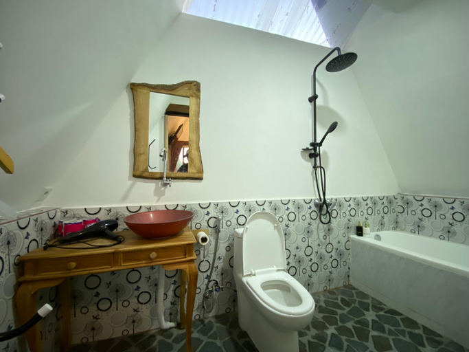 Bathroom 3, Batur Homestay and Lodge, Bangli