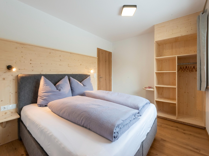 Others 3, Congenial Apartment in Hainzenberg With Terrace, Schwaz