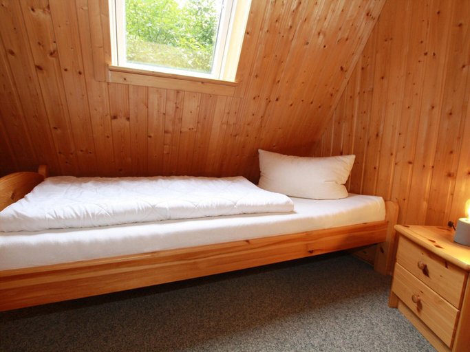 Bedroom 2, Ferienhaus fur 5 Personen mit Garten, Goslar