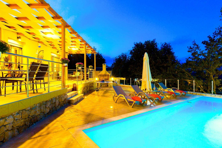 Others 5, Villa Trules, Crete