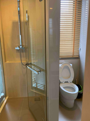Bathroom 4, Bann plai haad pattaya, Pattaya