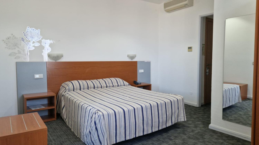 Bedroom 13