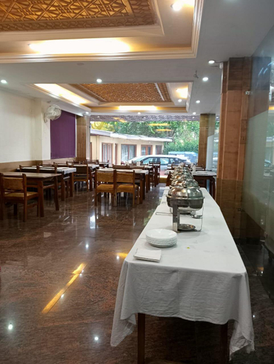 Others 5, Hotel Aziz, Srinagar