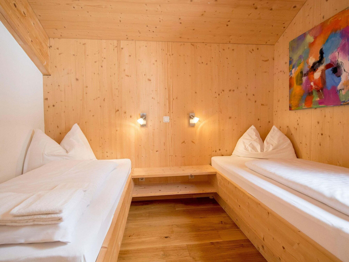 Bedroom 5, Attractive Chalet With hot tub, Murau