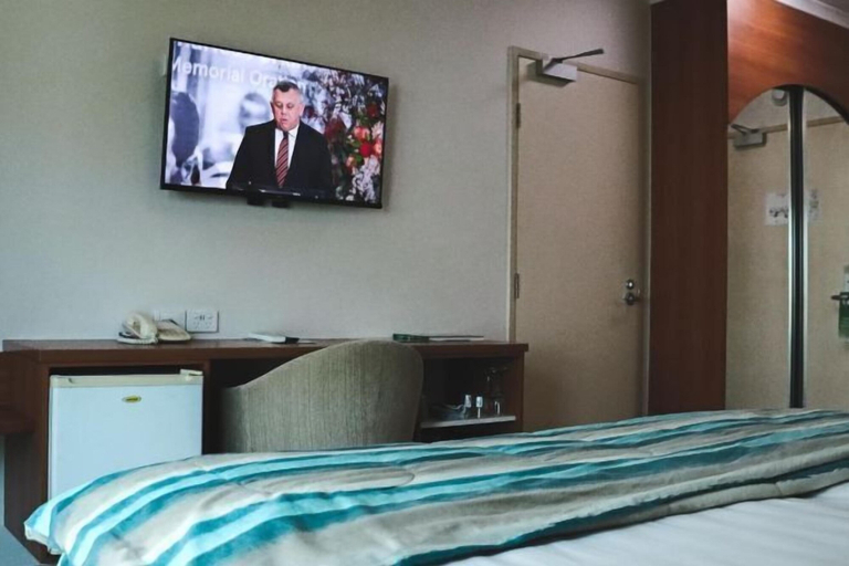 Bedroom 13