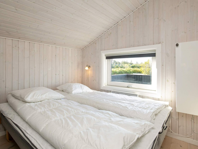Bedroom 2, 6 Person Holiday Home in Lokken, Hjørring