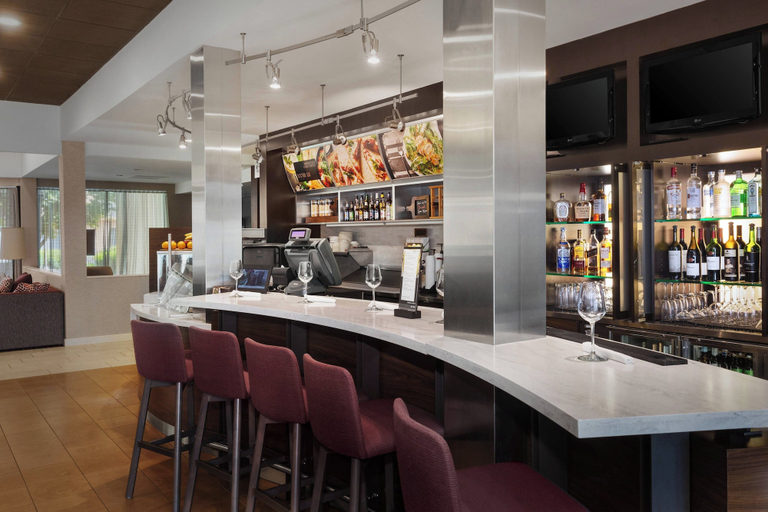Food & Drinks 4, Courtyard by Marriott Fishkill, Dutchess