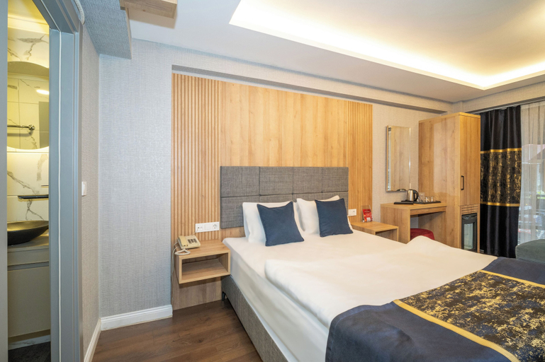 Bedroom 3, Hotel Martin, Beyoğlu