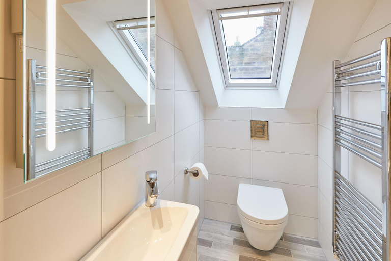 Bathroom 4, Morse Cottage, North Yorkshire