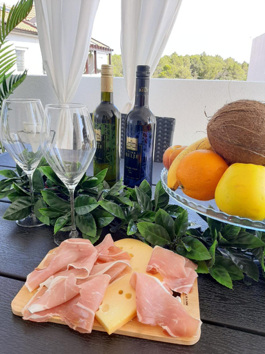 Food & Drinks 5, Apartman Dawidh, Šibenik