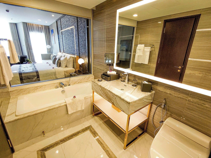 Bathroom 5, Diamond Stars Ben Tre Hotel, Bến Tre