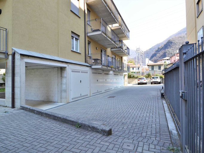 Others 4, Apartment by Lake Como With Scenic Views, Lecco