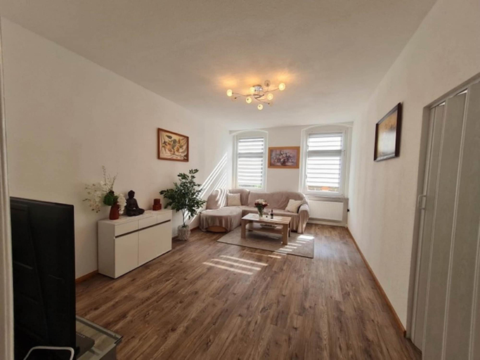 Living room 2, Flat in Zwickau Near August Horch Museum, Zwickau
