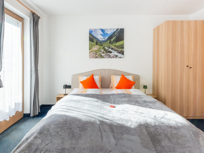 Others 5, Chalet in Zillertal near Ski Slopes, Schwaz