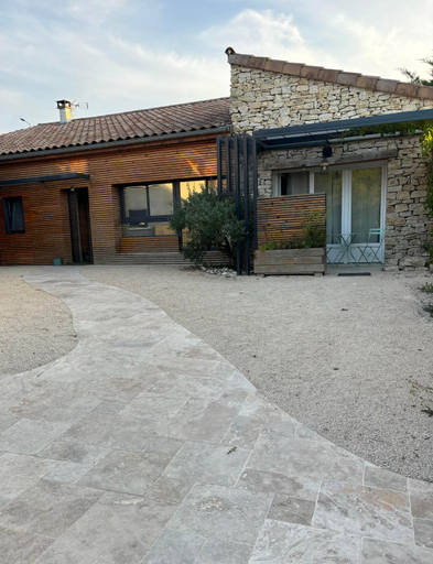 Suite tout confort, Drôme