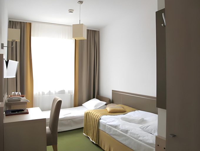 Bedroom 9