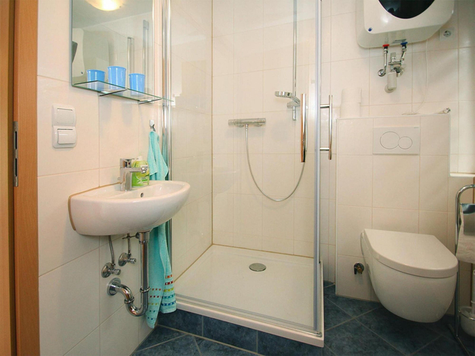 Bathroom 3, Bungalow Am Spreeufer, Lubben, Dahme-Spreewald