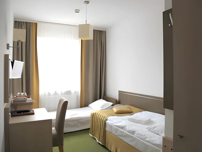 Bedroom 9