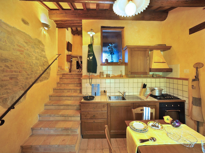 Private kitchen 4, Holiday Home in Pontano With Garden, Macerata