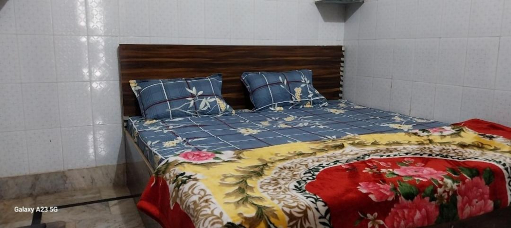 Bedroom 2, Shree Laddu Gopal Stay, Mathura