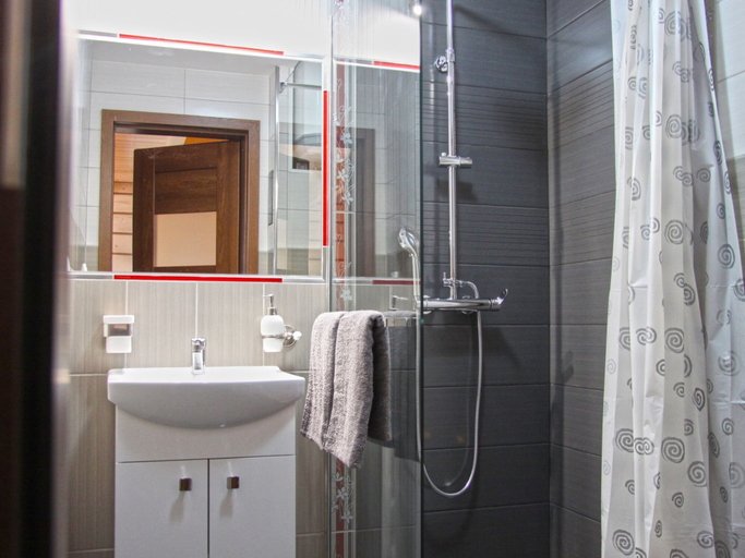 Bathroom, Attractive Holiday Home at Lubusz near Lake, Świebodzin