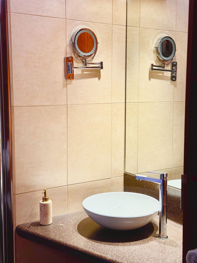 Bathroom 5, CAPAO Beach Hotel, Hérault