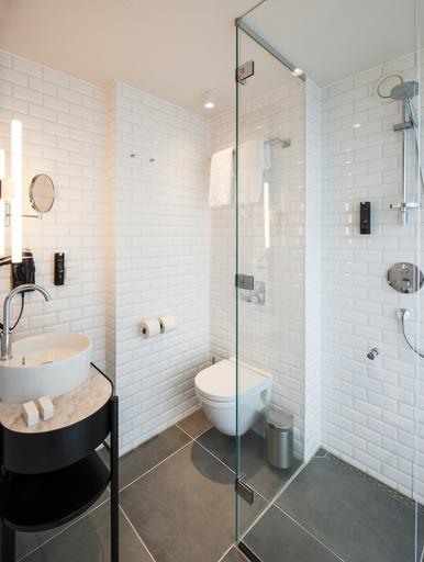 Bathroom 5, Hotel Arena, Amsterdam