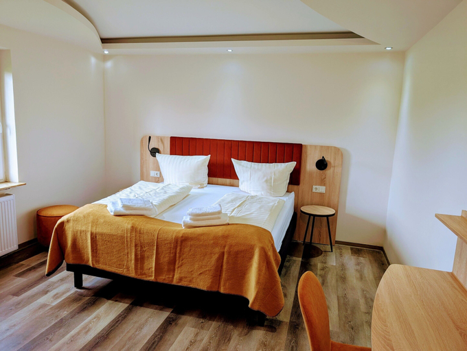 Bedroom 4, Hotel Tausendschön, Aurich