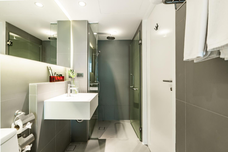 Bedroom 5, Galleria 12 Sukhumvit Bangkok Hotel by Compass Hospitality, Khlong Toey