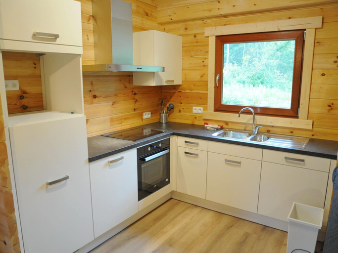 Private kitchen 2, Chalet in Oignies With BBQ and Terrace, Namur