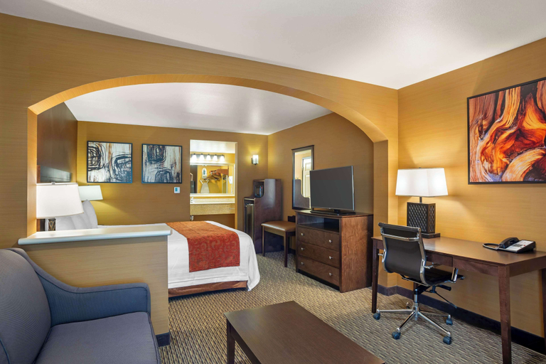 Bedroom 3, Best Western Exeter Inn & Suites, Tulare