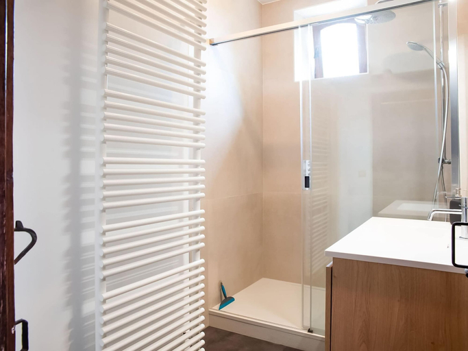 Bathroom 4, House in Sint Jansrade with Pool, Liège