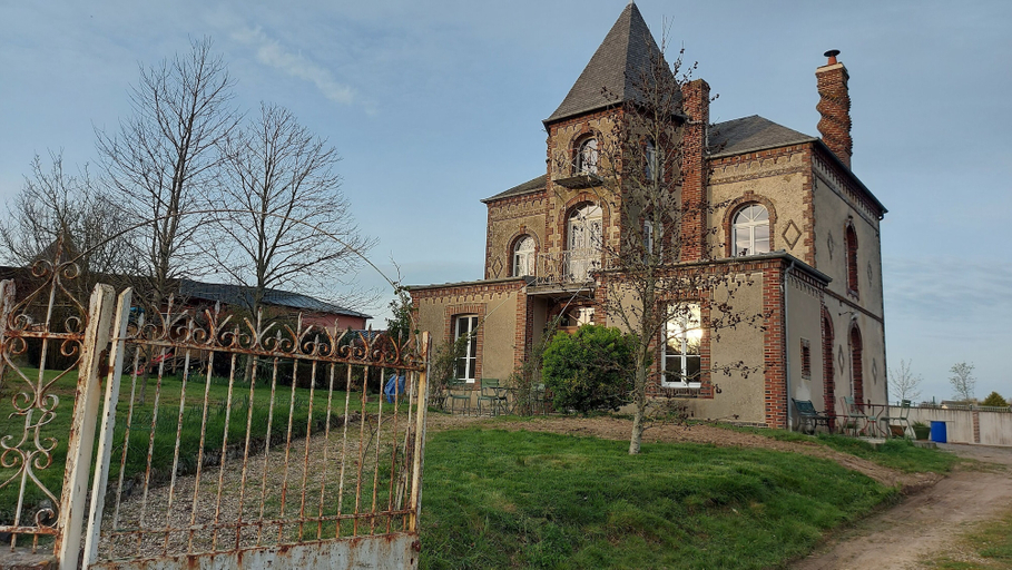 Exterior & Views 2, Villa Maëlla, Orne
