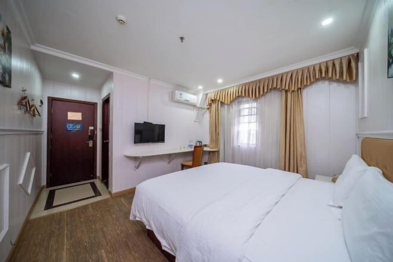 Bedroom 6