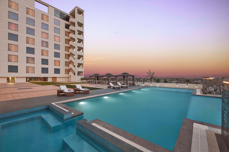 Sport & Beauty 3, DoubleTree by Hilton Varanasi, Varanasi