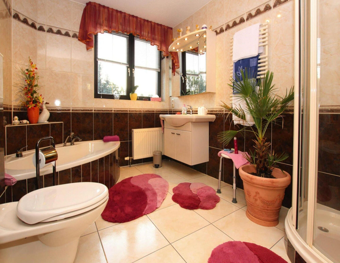 Bathroom, Ferienwohnung Goehrenz bei Leipzig-markranstaedt, Leipzig