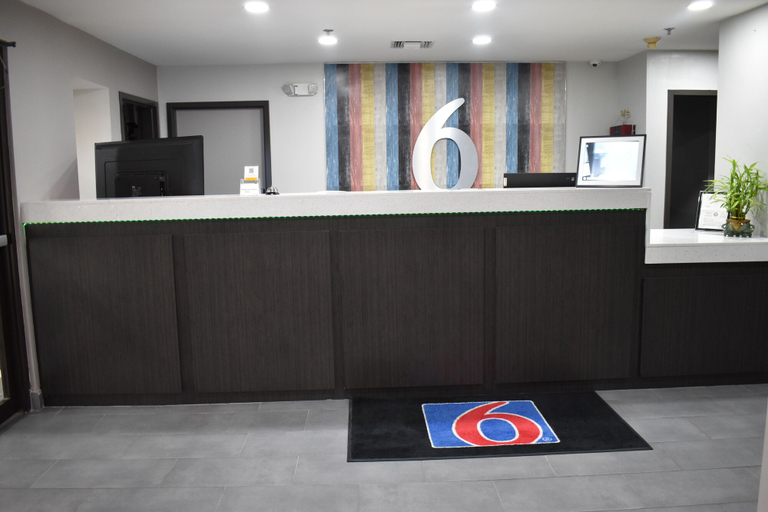 Others 5, Motel 6 Brenham, TX, Washington