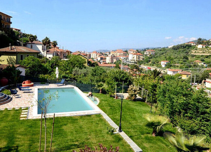 Pool 2, Stella Aurea Comfortable Holiday Residence, Imperia