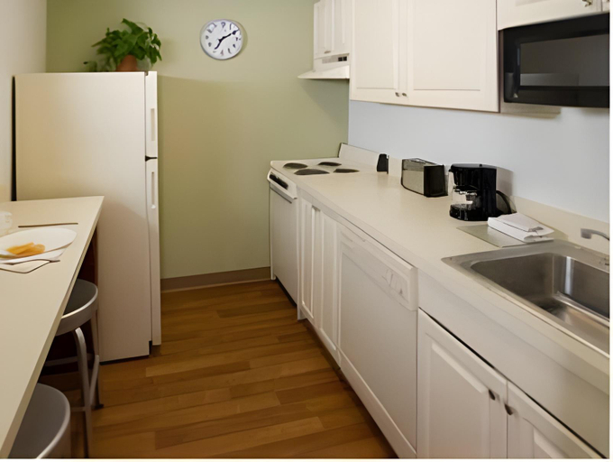 Dining Room 10