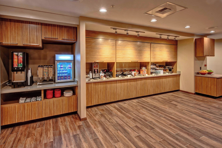 Food & Drinks 5, TownePlace Suites by Marriott Hot Springs, Garland