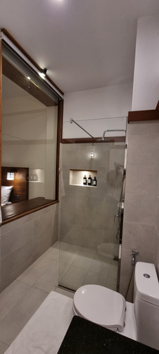 Bathroom 5, Mandara Mount Hotel, Ella