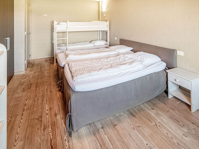 Bedroom 3, Holiday Home in Gijverinkhove Near Plopsaland, West-Vlaanderen