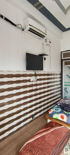 Others 5, S D Guest House, Sikar