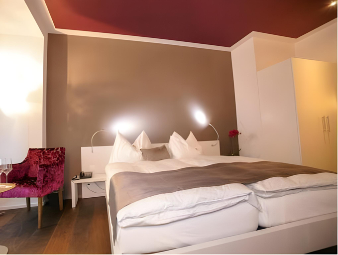 Bedroom 10