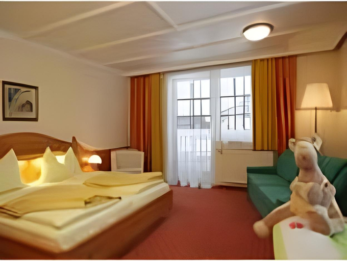 Bedroom 10