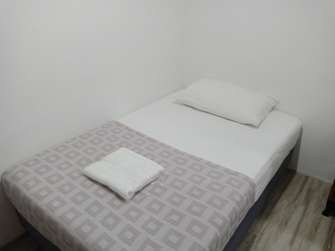 Bedroom 4, Hotel Aman, Seremban