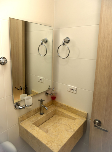 Bathroom 4, Hotel Millenium Victoria Plaza, San José de Cúcuta