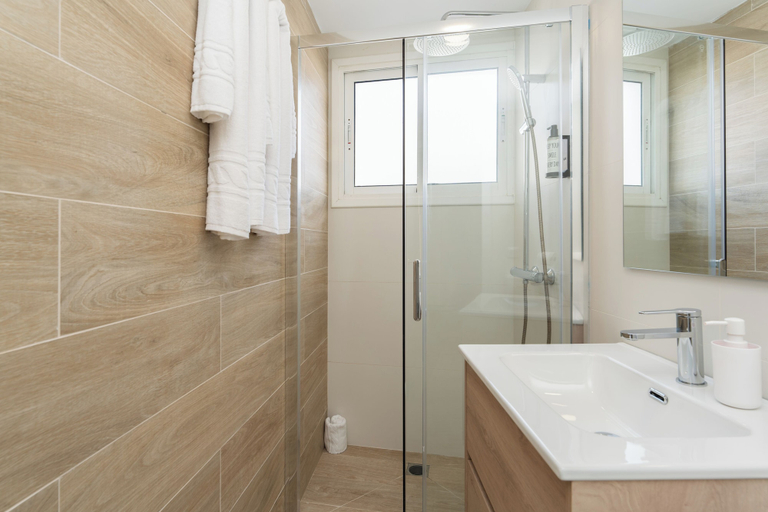 Bathroom 3, Alsol Los Caribes 2, Las Palmas