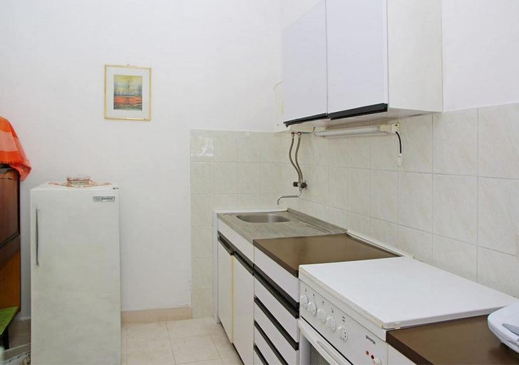 Private kitchen 3, Apartments Tomasic - Two Bedroom Apartment With Sea View, Smokvica